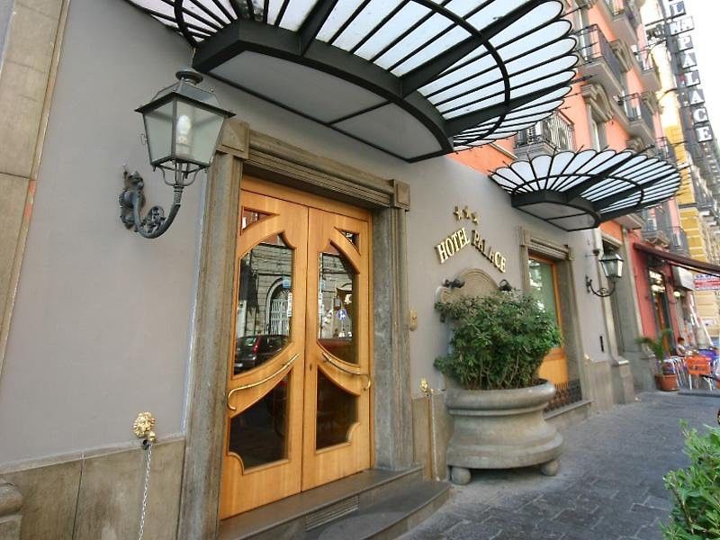 Bed & Breakfast La Pace Naples
